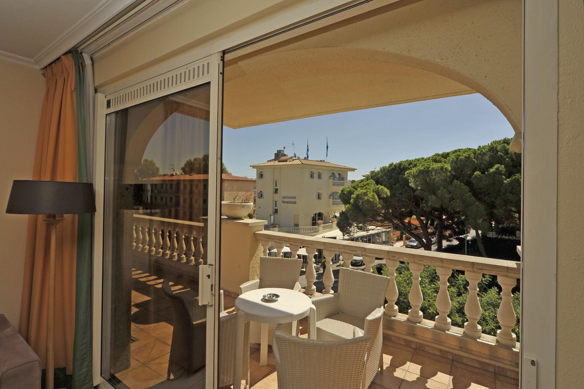 Van Der Valk Hotel Barcarola Sant Feliu de Guíxols Exterior foto